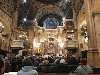Foto de la Missa d'acció de gràcies pel centenari de l'aprovació pontifícia de la Institució Teresiana, a la Basílica de la Mare de Déu de la Mercè. Dia 11 de gener de 2023